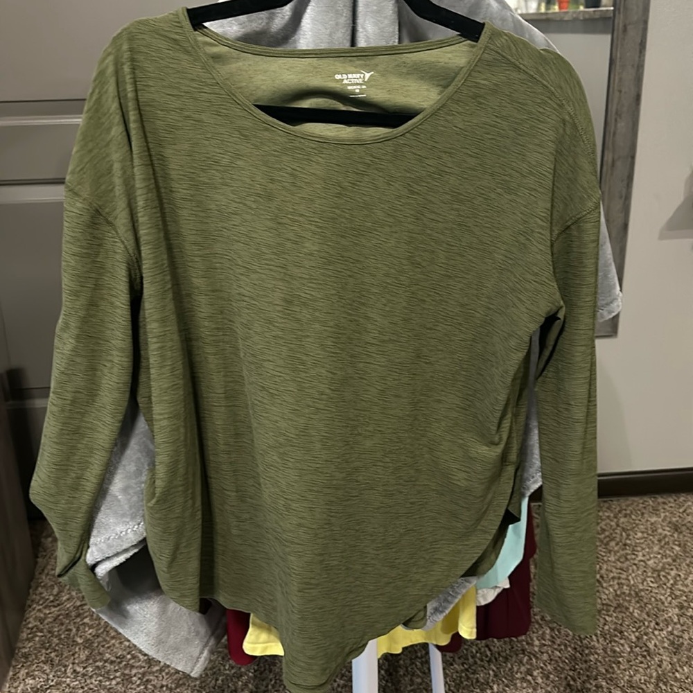 Old Navy Active Long Sleeve